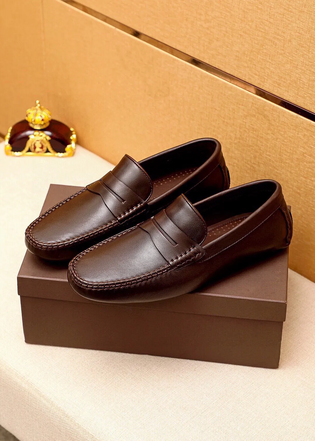 Men's Men's Shoes 💰: 460 💰💐 BV Men's Slip-on Shoes® [BOTTEGA VENETA] Official website counter new model, one-to-one mold opening ⚠Italian calfskin ➕Embossed ➕Cow 🐂 leather lining. Driving slip-ons, available at counters, sizes 38～44 (45🉑️customized)